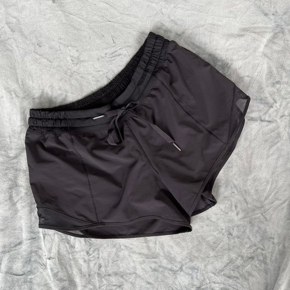 Lululemon | Lined Side Reflective Running Shorts | Size 6 | Black - Picture 7 of 9